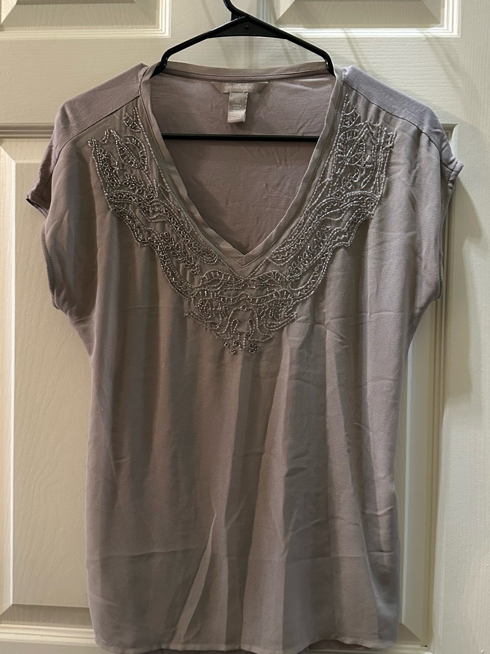 Banana Republic Beaded V-Neck Women's Top in Light Gray